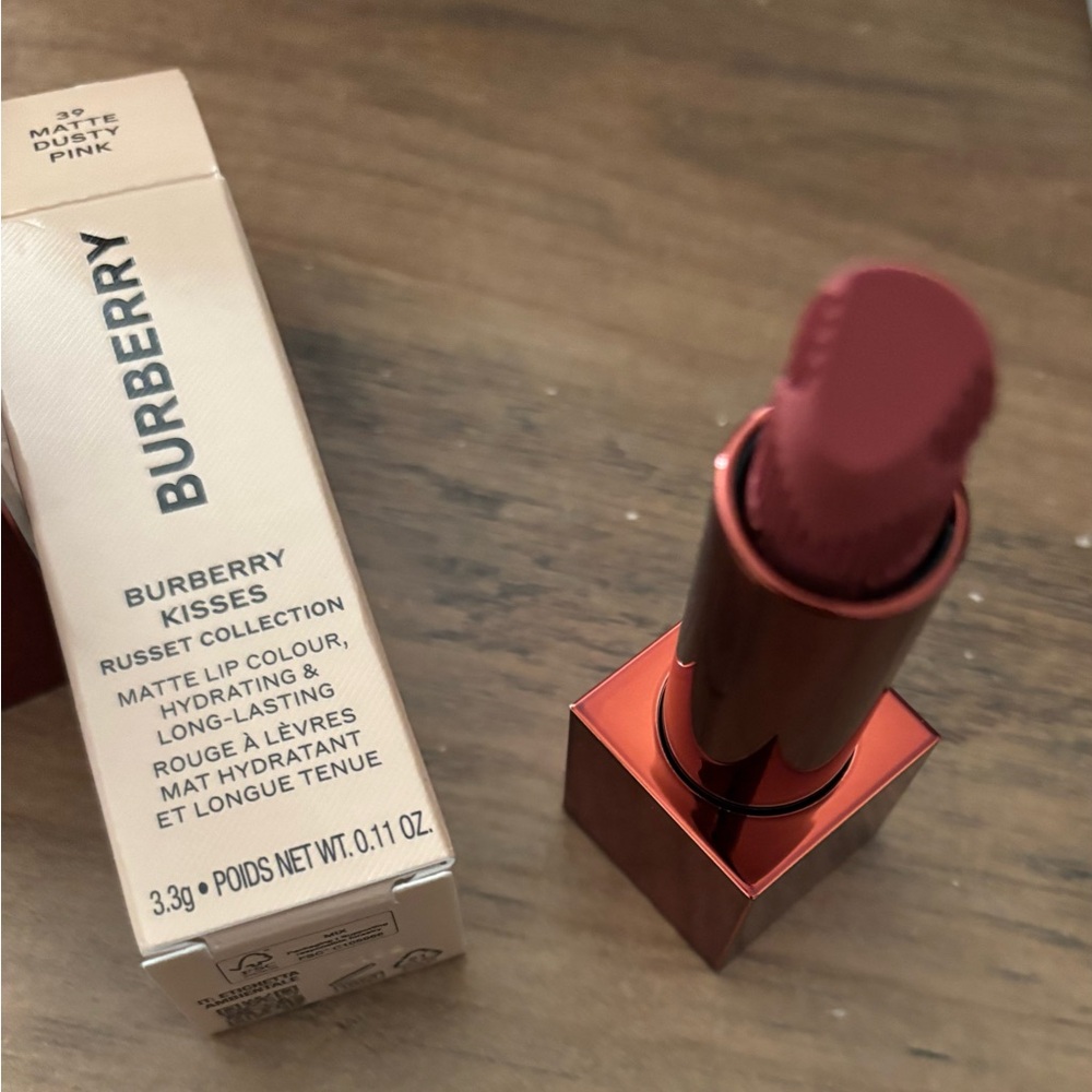 Burberry kisses matte lipstick Dusty pink NIB 💋💄